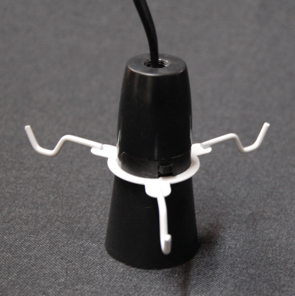 Lamp shade store spider adapter